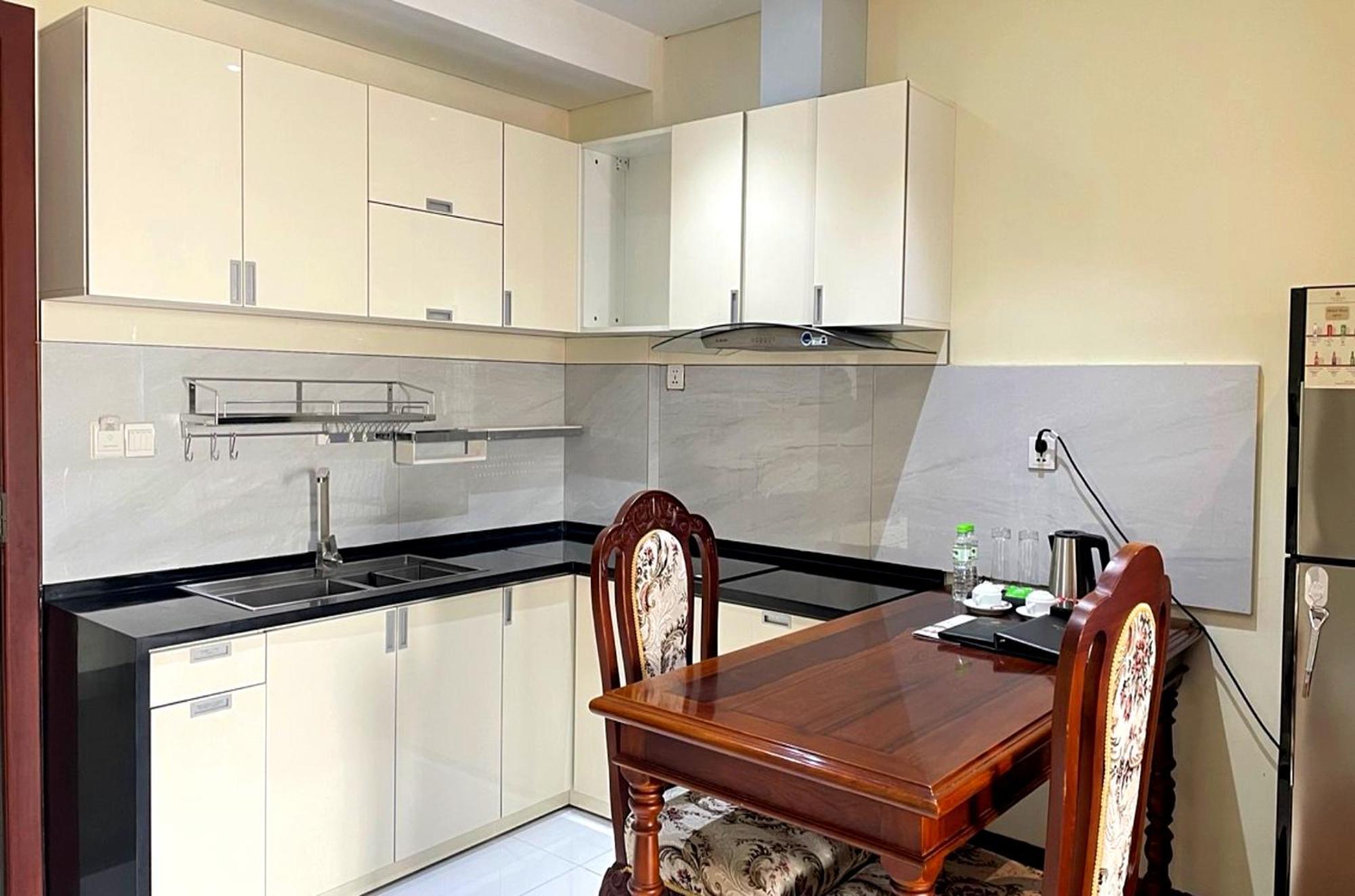 Lcs Hotel & Apartment Phnom Penh Exterior foto